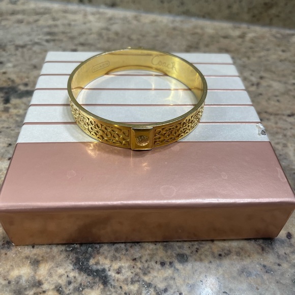 Gold bracelet/Bangle COACH Great Condition- stackable - Picture 3 of 5